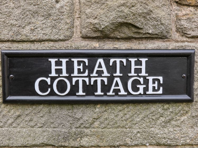 Heath Cottage, listing photograph 2