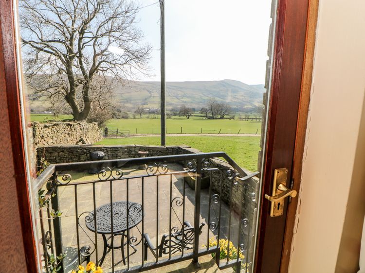 Heath Cottage, listing photograph 9