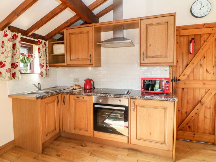 Heath Cottage, listing photograph 5