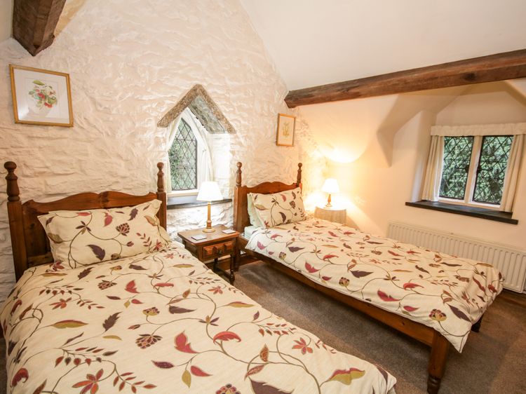 Nant Cottage, listing photograph 11
