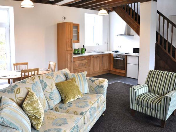 Hendre Aled Cottage 3, listing photograph 2