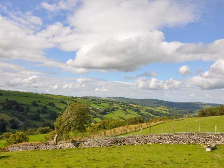 Hendre Aled Cottage 3, listing photograph 9