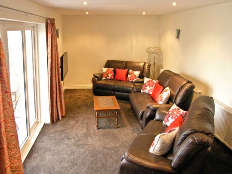Hendre Aled Farmhouse, listing photograph 12