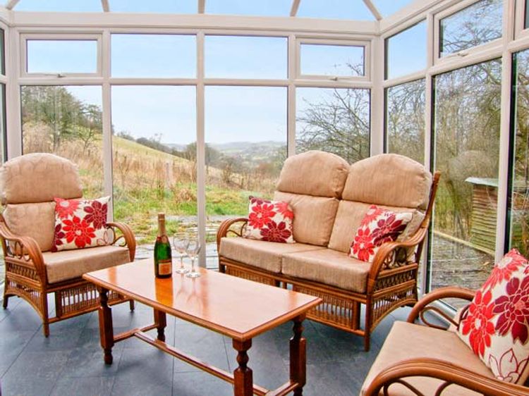 Hendre Aled Farmhouse, listing photograph 11