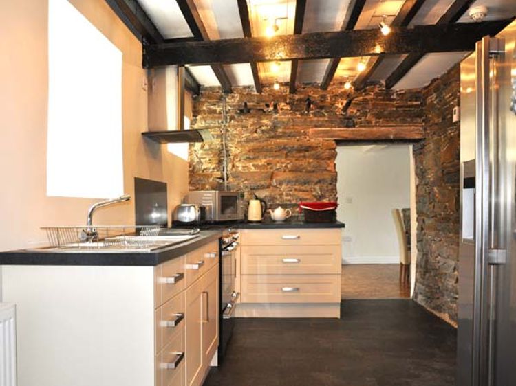 Hendre Aled Farmhouse, listing photograph 3