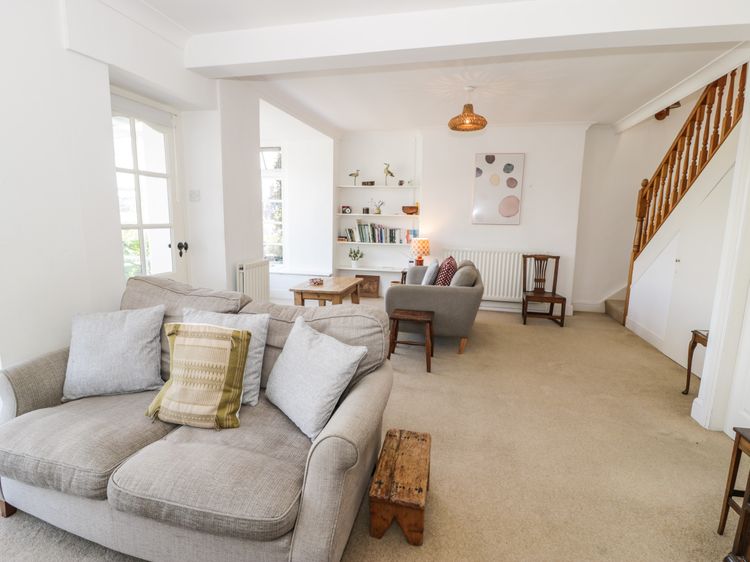 7 Ivy Terrace, listing photograph 5