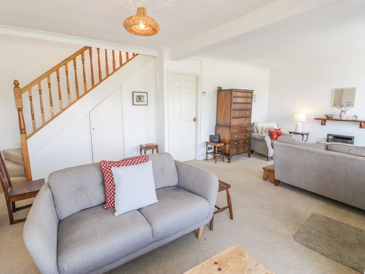 7 Ivy Terrace, listing photograph 7