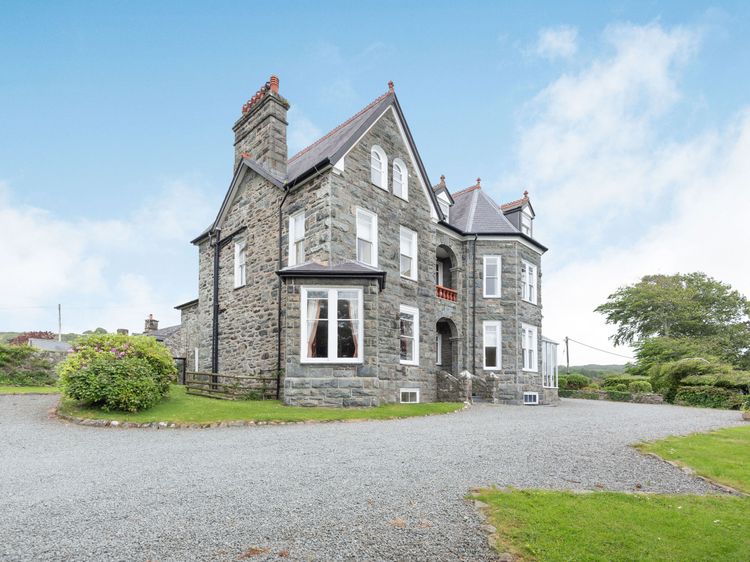 Pensarn Hall, listing photograph 2