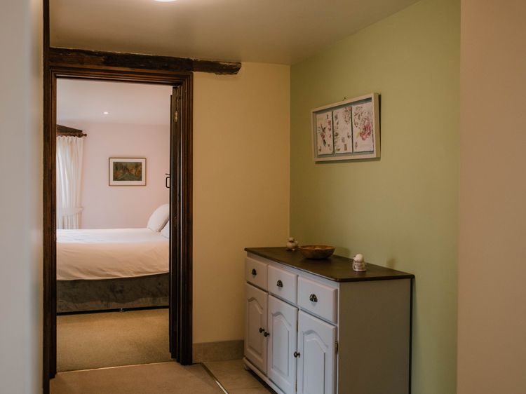 Stargazer's Field House, listing photograph 9