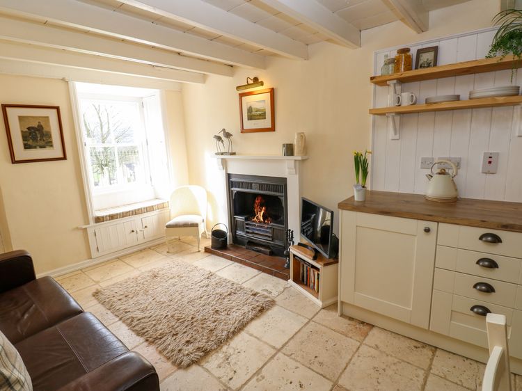 Lavender Cottage, listing photograph 3