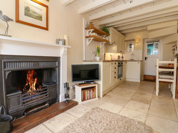 Lavender Cottage, listing photograph 4