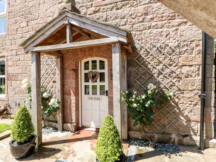 The Cow Byre, listing photograph 3