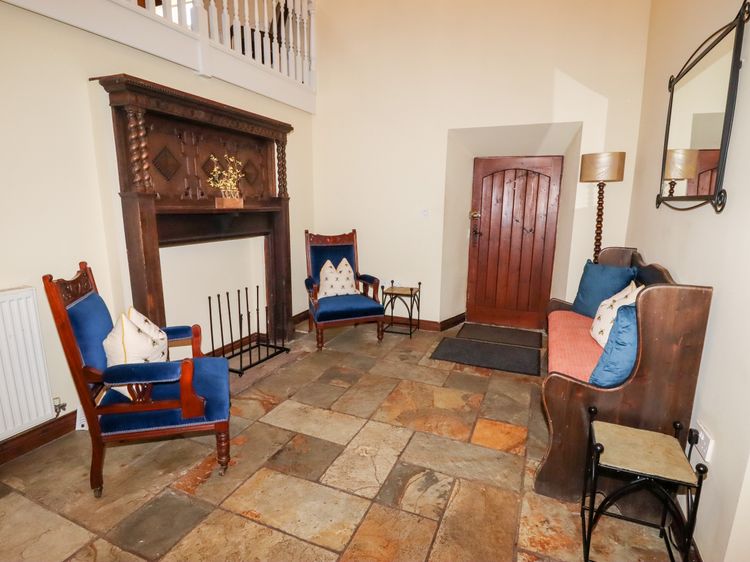 Meadow Place, listing photograph 11