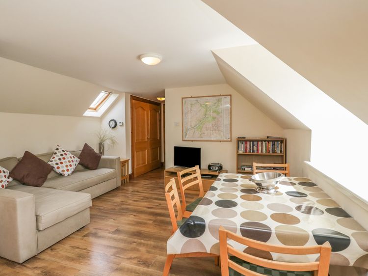 10 Monarch Country Apartments, listing photograph 6