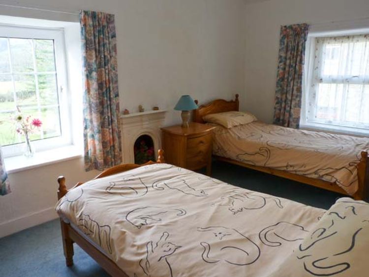 Locks Cottage, listing photograph 8