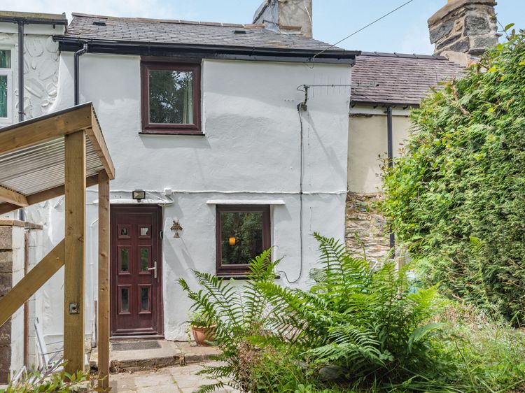 3 Tyn Y Mynydd, listing photograph 2