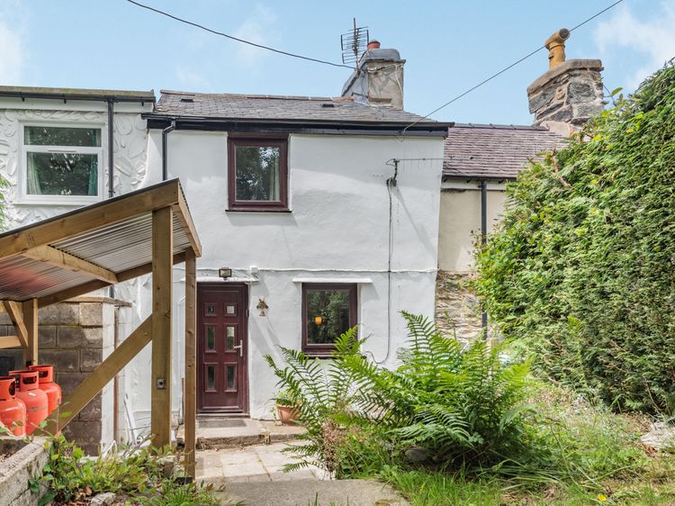 3 Tyn Y Mynydd, listing photograph 3