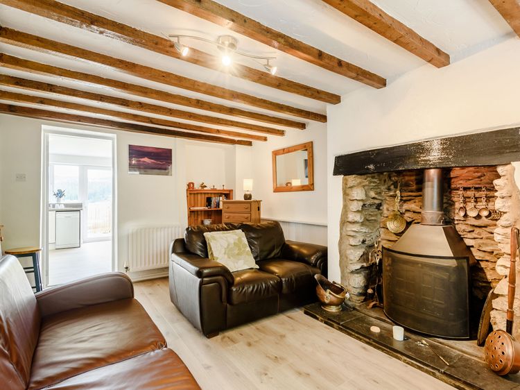 3 Tyn Y Mynydd, listing photograph 5