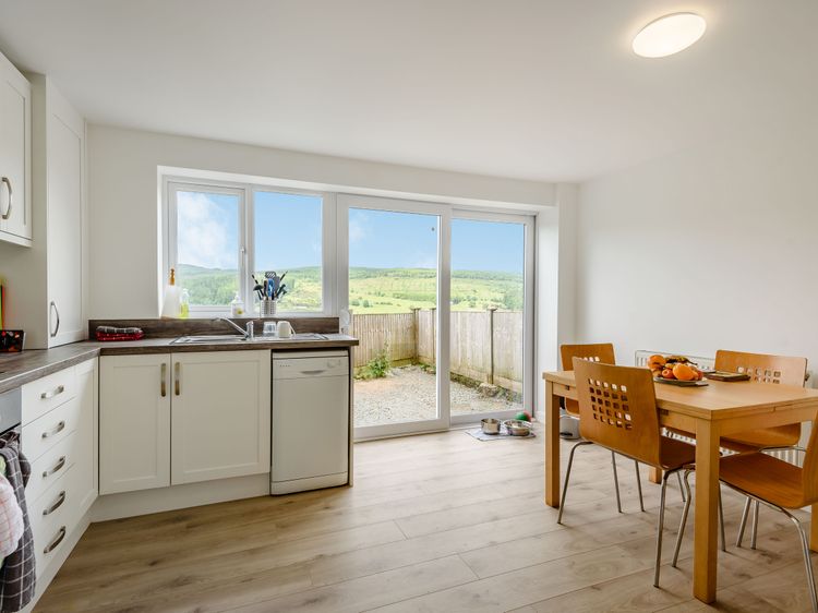 3 Tyn Y Mynydd, listing photograph 9