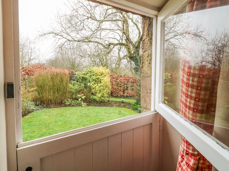Barn Croft Cottage, listing photograph 4