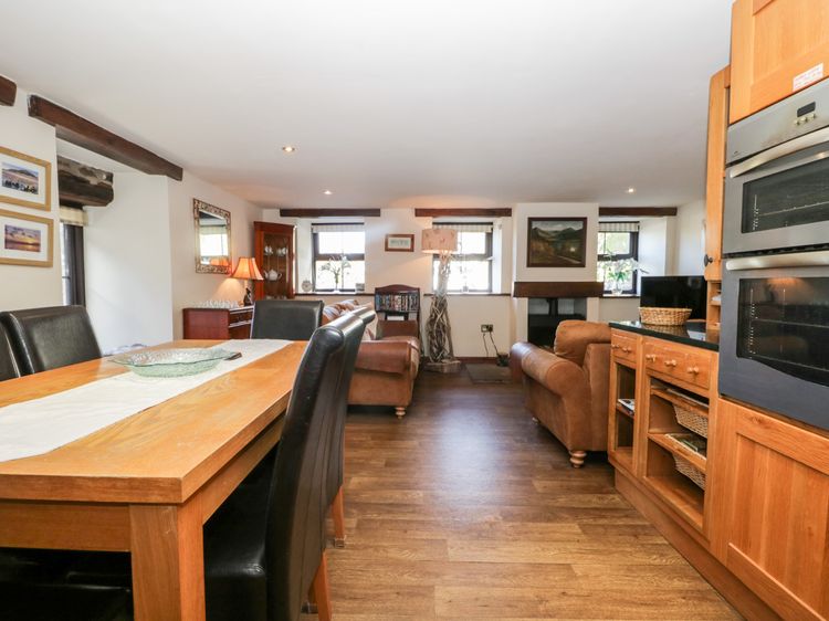 Raceside Cottage, listing photograph 8