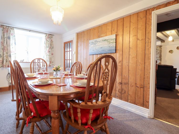 Bryn Re, listing photograph 8