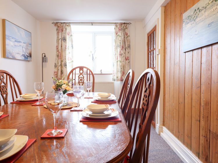 Bryn Re, listing photograph 9