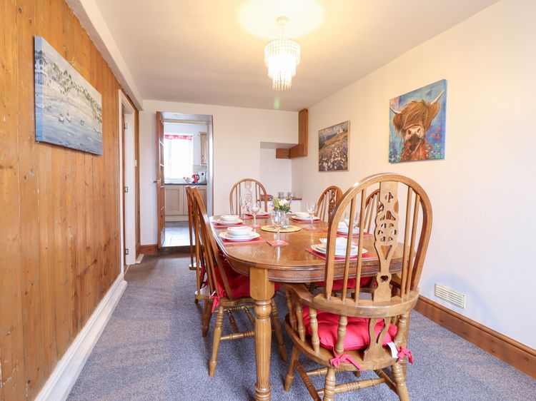 Bryn Re, listing photograph 10