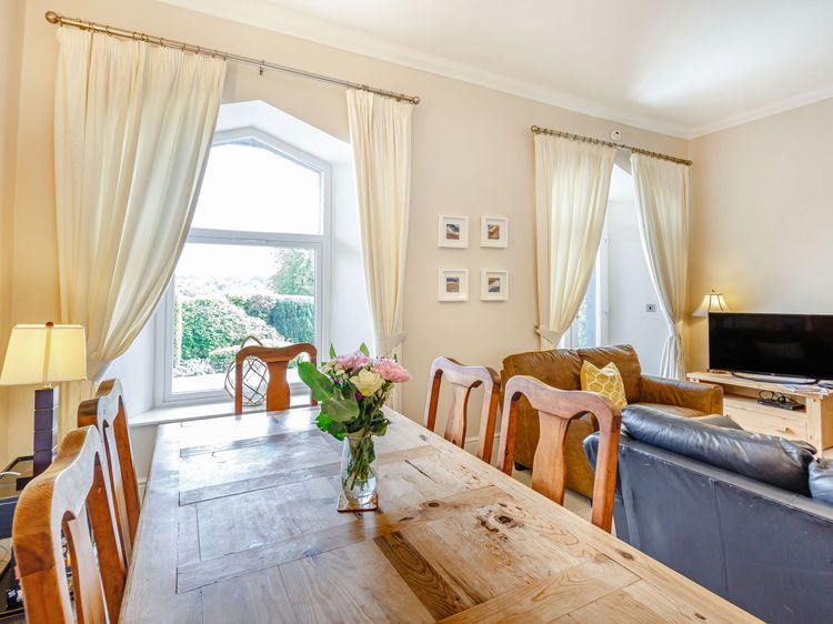 Menai View, listing photograph 6