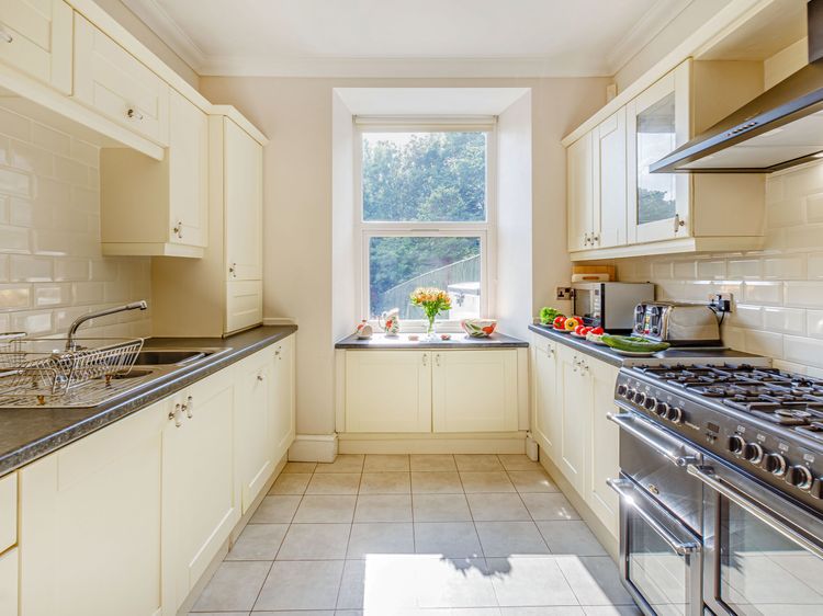 Menai View, listing photograph 8