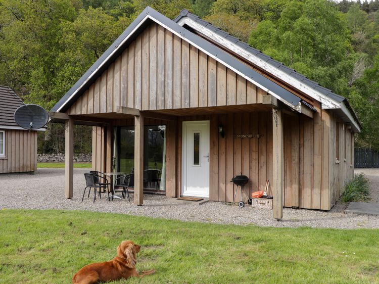 Stone Water Cottage, listing photograph 2