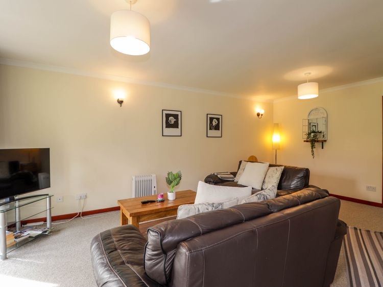 Stone Water Cottage, listing photograph 6