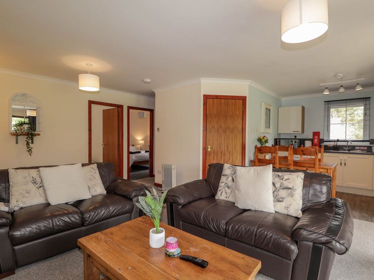 Stone Water Cottage, listing photograph 7