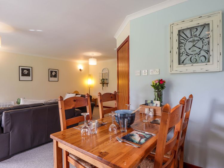Stone Water Cottage, listing photograph 8