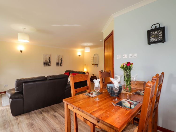Pebbles Cottage, listing photograph 8