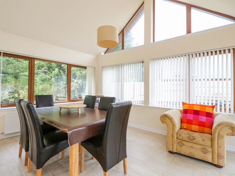 Woodland Villa, listing photograph 8