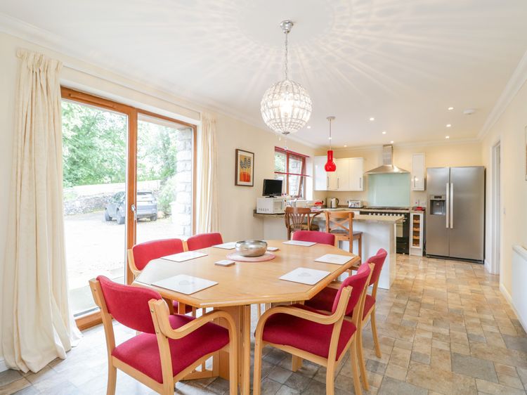 Woodland Villa, listing photograph 10