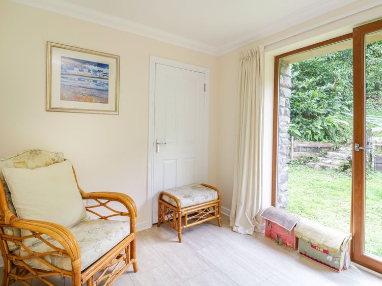 Woodland Villa, listing photograph 11