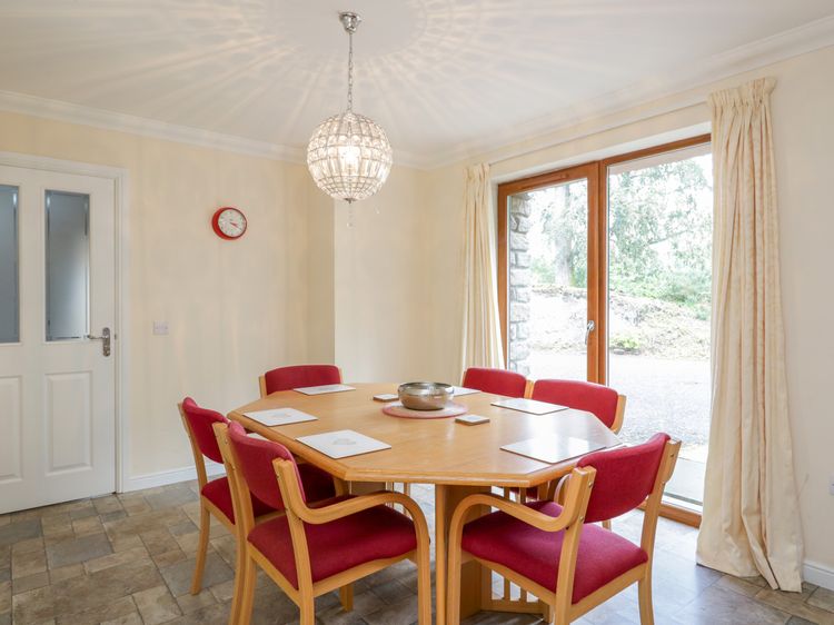 Woodland Villa, listing photograph 12