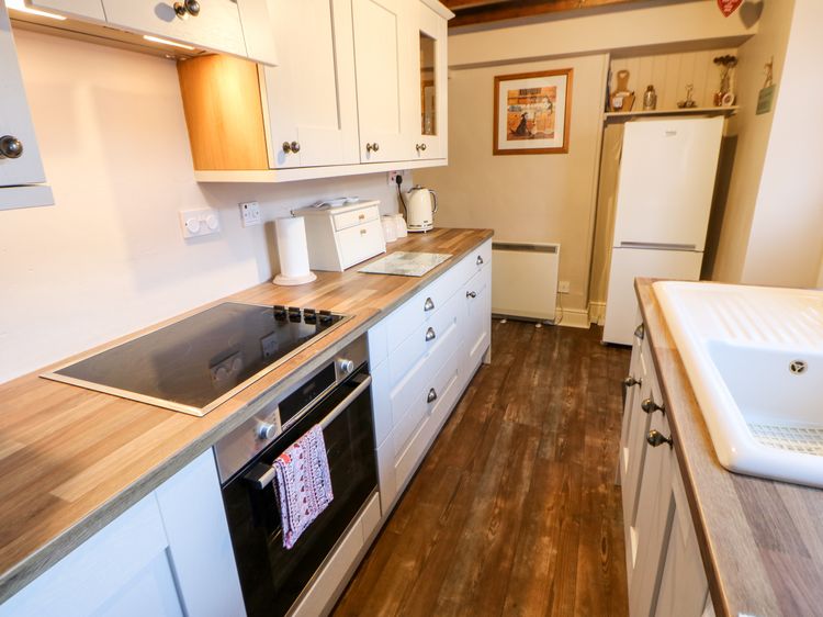 Myrtle Cottage, listing photograph 12