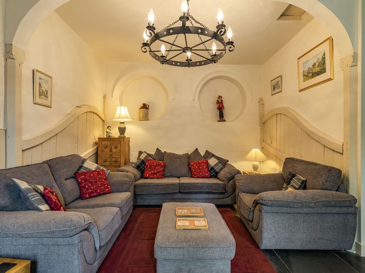 Coachman's Cottage, listing photograph 3