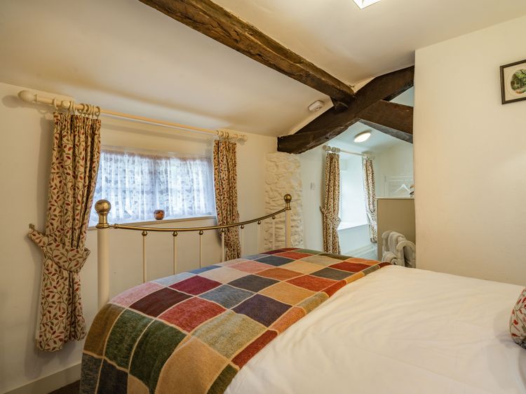 Coachman's Cottage, listing photograph 9