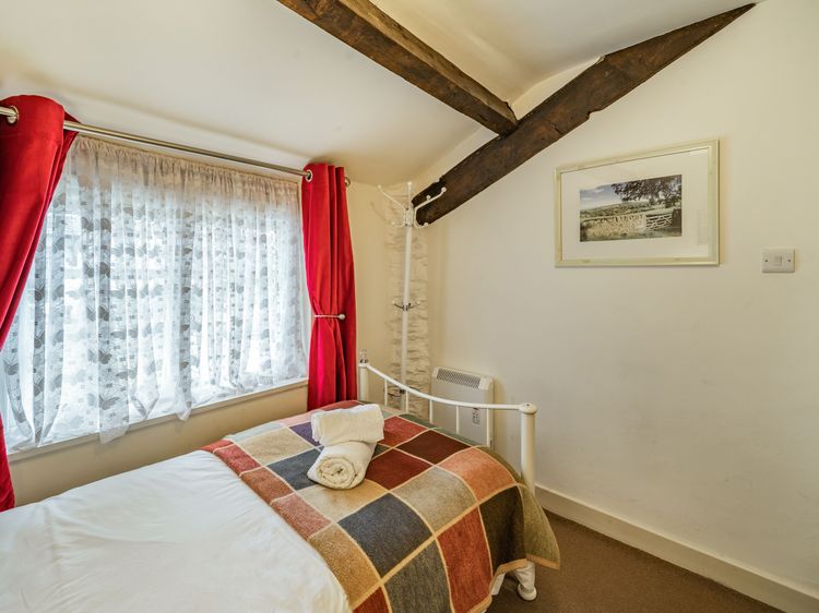 Coachman's Cottage, listing photograph 12