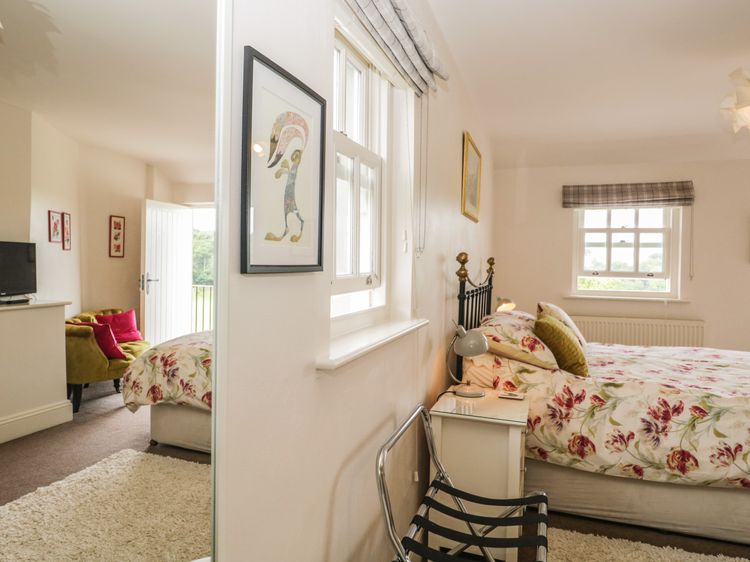 Lane Head, listing photograph 12