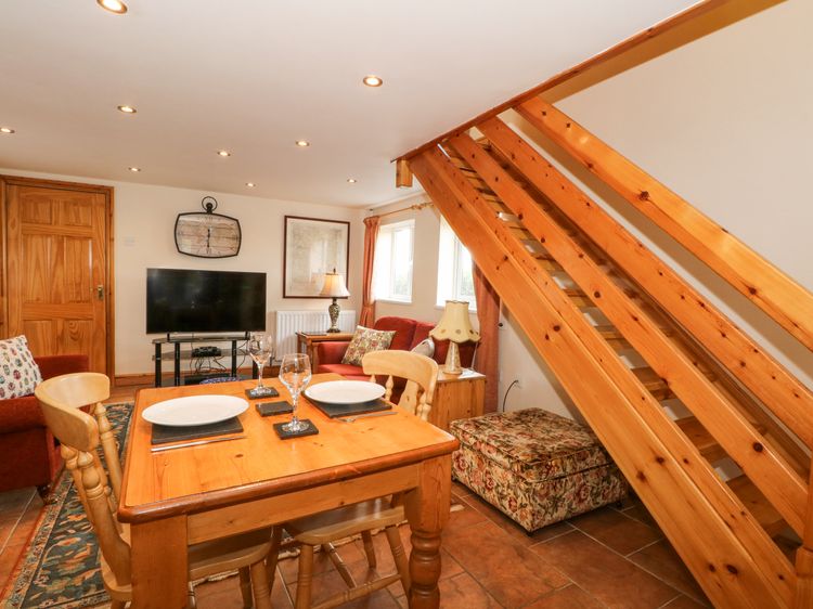 Top Stable Cottage, listing photograph 6