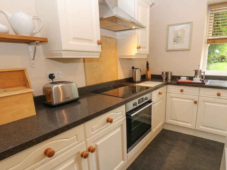 Cross Beck Cottage, listing photograph 11