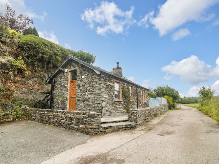 The Lodge, listing photograph 2