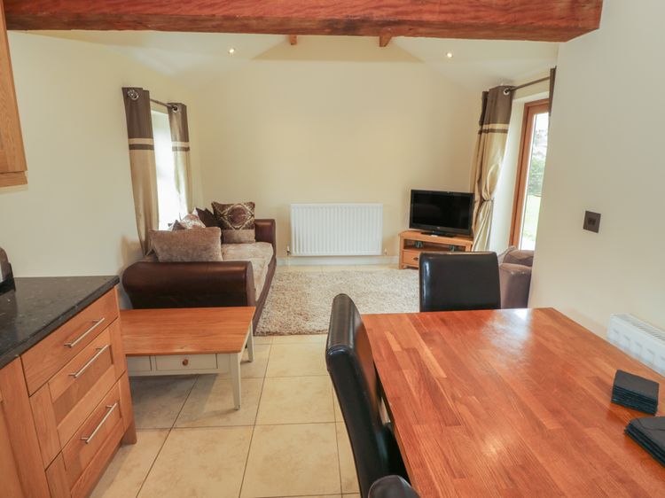 Y Beudy Cottage, listing photograph 5