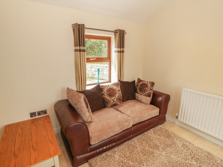 Y Beudy Cottage, listing photograph 3