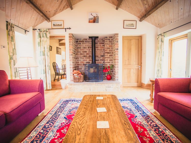 Deerclose West Farmhouse, listing photograph 2